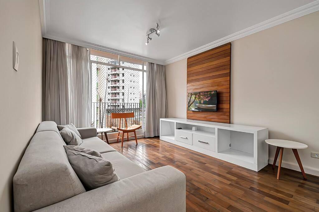 Apartamento Lindo Com 3 Quartos E Sacada Na Liberdade *